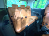 3列目シートはもちろん状態良好☆大人でもゆったりと座って頂けますので、大人数でのお出かけもラクラクです♪ご家族で、気の知れた仲間で、ドライブに行くのが楽しみですね♪