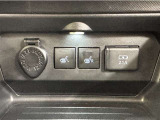 シートヒーター装備!エアコンに比べて暖まるスピードが速いので冬でも快適に過ごせます