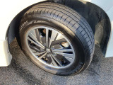 純正アルミ装着!タイヤの溝もバッチリです☆