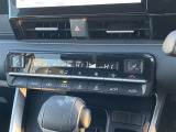 オートエアコン★温度を設定すれば車内を快適な温度に保ってくれます♪