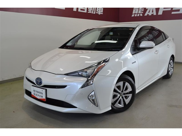 トヨタ プリウス 