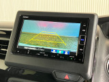 【バックカメラ】リバースにするだけで映ります、後方の安全確認や、狭い駐車場での車庫入れ、雨の日や夜間など視界の悪い時に便利です!安全にバックする為には欠かせない装備です。