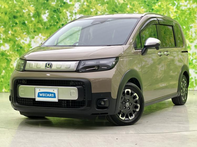 フリード 1.5 ハイブリッド クロスター 