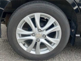 【純正ホイール】外観にマッチした純正アルミホイールを装着しております。