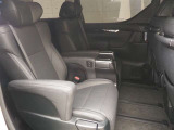 ゆとりのある広々とした車内空間は、ドライブを始め買い物やレジャーなど、幅広く活躍します。