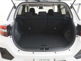 ラゲッジスペースです。リアシートは6:4分割可倒式です。倒せば大きな荷物も積めます。
