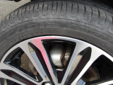 実車はアルミホイール組みの夏用タイヤを装着しています。