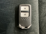 スマートキーです!ドアの施錠・解錠・エンジンの始動がスムーズで大変便利です!