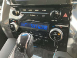 オートエアコン★温度を設定すれば車内を快適な温度に保ってくれます♪