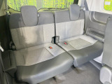 3列目シートはもちろん状態良好☆大人でもゆったりと座って頂けますので、大人数でのお出かけもラクラクです♪ご家族で、気の知れた仲間で、ドライブに行くのが楽しみですね♪