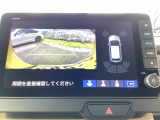 バックモニター付きで、車庫入れやバック時の後方確認をサポート。