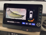 バックカメラも装備しております。車庫入れの苦手なお客様も安心!重宝してくれます!