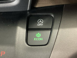 ★ECONスイッチ★ エコドライブを加速しよう!スイッチをONにすると、運転の仕方によるロスを抑え込み燃費をよくするようクルマが頑張ります(*^ー^*)燃費向上にチャレンジ♪