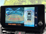 【パノラミックビューモニター】専用のカメラにより、上から見下ろしたような視点で360度クルマの周囲を確認することができます☆死角部分も確認しやすく、狭い場所での切り返しや駐車もスムーズに行えます。