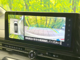 【アラウンドビューモニター】専用のカメラにより、上から見下ろしたような視点で360度クルマの周囲を確認することができます☆死角部分も確認しやすく、狭い場所での切り返しや駐車もスムーズに行えます。