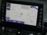 【9インチ純正ナビ】純正ナビを装備。タッチパネル式で使いやすく、詳細地図により目的地をピンポイントで設定できます。初めての道でも迷いにくく、ロングドライブも快適ですよ♪