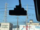 ドライブレコーダーでもしもの瞬間をしっかり記憶します。何が起こるかわからない現代社会ぜひつけておきたい装備です。