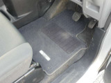 純正フロアマットです。