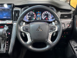 ステアリングも使用感が少なく、きれいな状態となっております♪