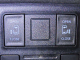 両側電動スライドドアを装備しております。