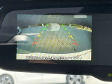 バックモニターで安心ラクラク駐車です。