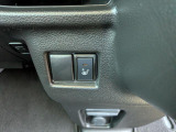 運転席にはシートヒーターがあります