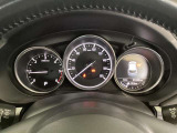 運転状況に応じた表示切り替え、運転支援機能がわかりやすく表示され、視認性も向上しています。