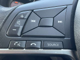 ステアリングスイッチです。ナビのオーディオコントロールが手元で行えます