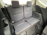 3列目シートはもちろん状態良好☆大人でもゆったりと座って頂けますので、大人数でのお出かけもラクラクです♪ご家族で、気の知れた仲間で、ドライブに行くのが楽しみですね♪