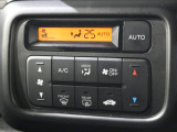 フルオートエアコン装備。