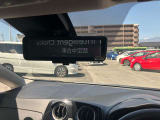 インテリジェントルームミラーは車両後方の状況を映像で映し出してくれます!後席に人が乗っていて見づらい時や荷物で後ろが見えない時も安心です!
