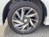 アルミホイール付です。オシャレは足元から♪