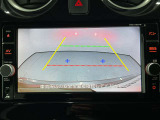 【バックカメラ】駐車時に後方がリアルタイム映像で確認できます。大型商業施設や立体駐車場での駐車時や夜間のバック時に大活躍!運転スキルに関わらず今や必須となった装備のひとつです!