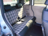 後席もゆったり座れます。シート状態も良好です☆