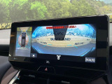 【パノラミックビューモニター】専用のカメラにより、上から見下ろしたような視点で360度クルマの周囲を確認することができます☆死角部分も確認しやすく、狭い場所での切り返しや駐車もスムーズに行えます。