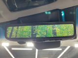 【デジタルインナーミラー】後席の大きな荷物や同乗者で後方が確認しづらい時でも安心!カメラが撮影した車両後方の映像をルームミラー内に表示。クリアな視界で状況の確認が可能です!