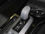 軽い力でシフトチェンジができる「エレクトロシフトマチック」を装備しております。