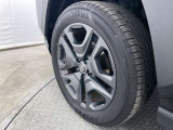 トヨタ純正アルミホイールです。軽量なので、燃費の向上が期待できます!