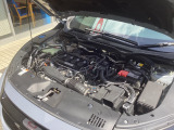 エンジンルームの画像です!お車の車種やタイプ、ご予算などご希望の条件のお車をご紹介させて戴きます!遠方にお住まいでもご相談ください!アフターメンテナンスも当店へお任せください!