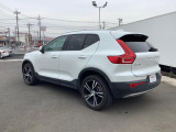 XC40 B4 モメンタム 