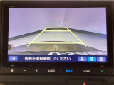 【バックカメラ】運転が苦手な方も車庫入れラクラクです!ギアをリバースに入れれば自動的に切り換わりますので、面倒な操作は不要です♪狭い駐車場もお車を傷つけず安心ですね!