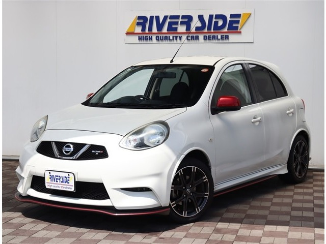 マーチ 1.5 NISMO S 5速マニュアル車 ディスプレイオーディオ