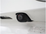 バックカメラが付いているので後方確認が非常にしやすいです。今や運転初心者も熟練者も必須装備!ついていて損はないですね♪