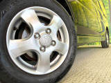 【純正13インチアルミホイール】外観にマッチした純正アルミホイールを装着しております。各種社外アルミホイールや、スタッドレスタイヤも取扱いしております。是非ご相談ください♪