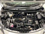 エンジンルーム内も隅々まで掃除がいきわたっています!ハイブリッド部分は初度登録から10年、もしくは3年間の長い方の保証付!ただし累計走行距離数20万キロまでとなります!