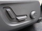 【パワーシート】スイッチ一つで簡単にシート位置の微調整が可能!電動だから力もいりません!自分に最適なシートポジションにセットして、快適なドライブをお楽しみください。