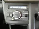 オートエアコン装備です。オートで空調を行ってくれるので車内は、とっても快適!だからドライブもさらに楽しい!