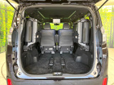 普段のお買い物や通勤、送迎等に十分な荷室スペースを確保しております。セカンドシートを倒すと、大きな荷物の積載も可能です♪