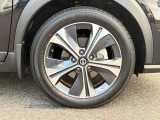純正アルミホイール付ですので足回りもオシャレです!!