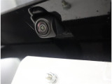 バックカメラが付いているので後方確認が非常にしやすいです。今や運転初心者も熟練者も必須装備!ついていて損はないですね♪